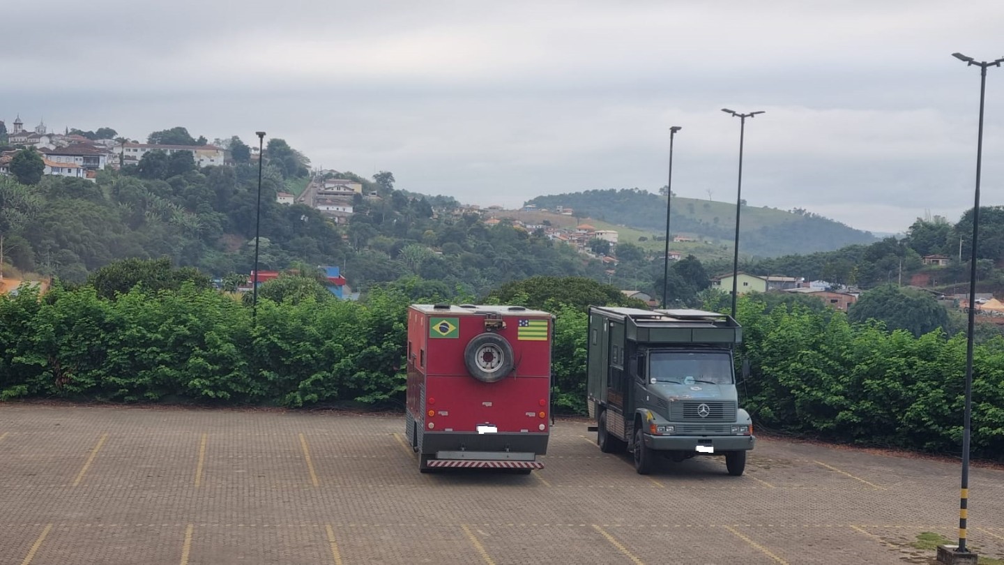 Estacionamento do supermercado BH